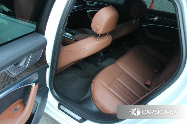 Audi A6 (C8) 2023 Белый из Кореи, фото 5