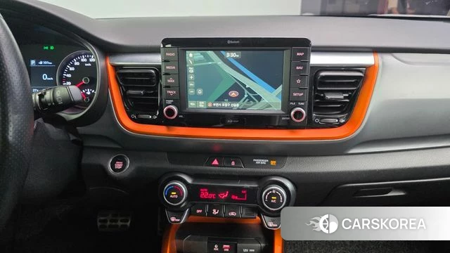 Kia Stonic 2018 Черный из Кореи, фото 5