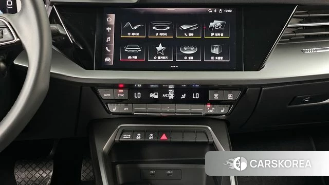 Audi A3 (8Y) 2022 Белый из Кореи, фото 5
