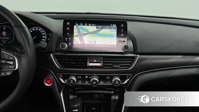 Honda Accord 10th Generation 2022 Белый из Кореи, фото 5