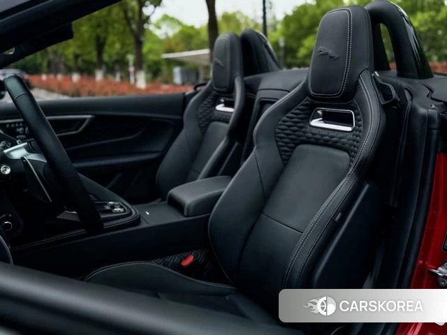 Jaguar F-TYPE 2023 Красный из Китая, фото 5