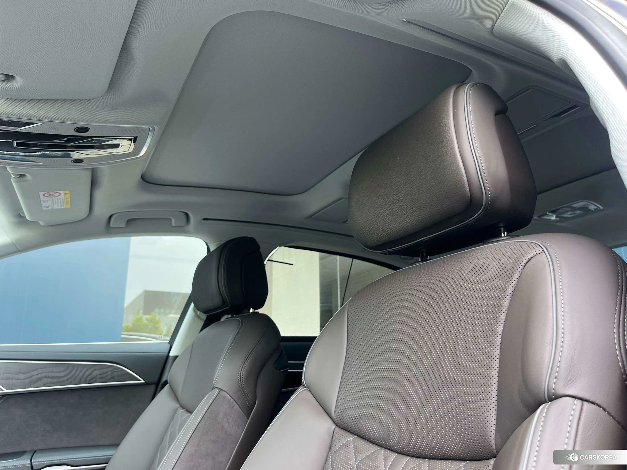 Audi A8 2023 Черный из Китая, фото 5