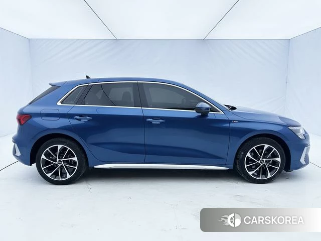 Audi A3 2023 Синий из Китая, фото 5