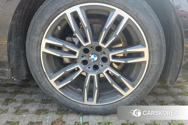 BMW 5 series (imported) 2024 Черный из Китая, фото 5