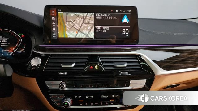 BMW 5 Series (G30) 2021 Белый из Кореи, фото 5