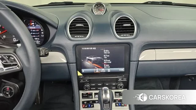 Porsche 718 Boxster 2021 Серебристо-серый из Кореи, фото 5