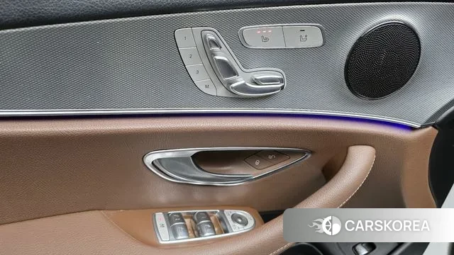 Mercedes-Benz E-Class W213 2018 Белый из Кореи, фото 5