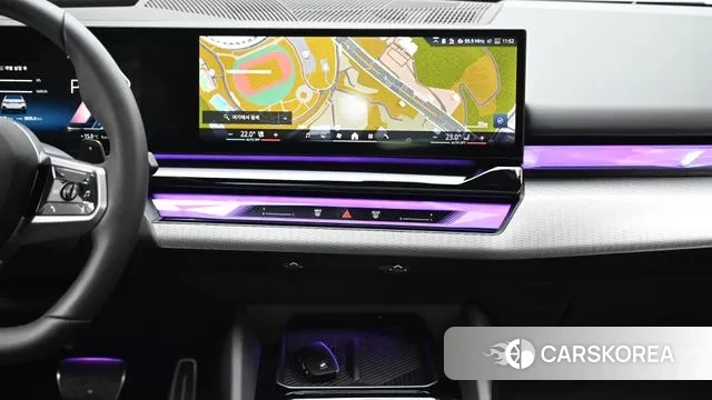 BMW 5 Series (G60) 2025 Белый из Кореи, фото 5