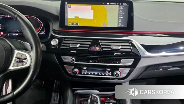 BMW 5 Series (G30) 2021 Черный из Кореи, фото 5