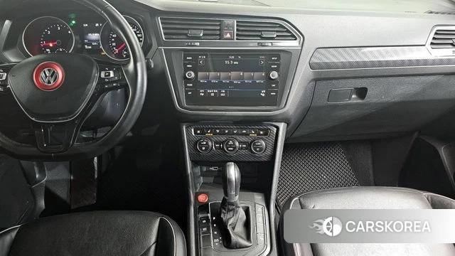 Volkswagen Tiguan second Generation 2018 Черный из Кореи, фото 5