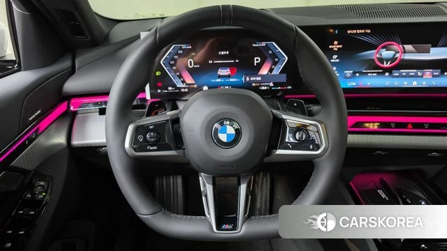 BMW 5 Series (G60) 2025 Белый из Кореи, фото 5