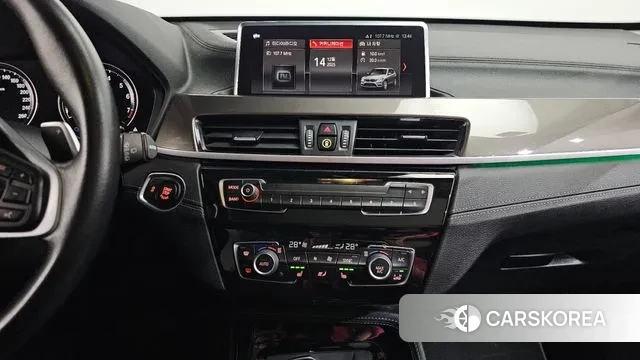 BMW X1 (F48) 2021 Белый из Кореи, фото 5