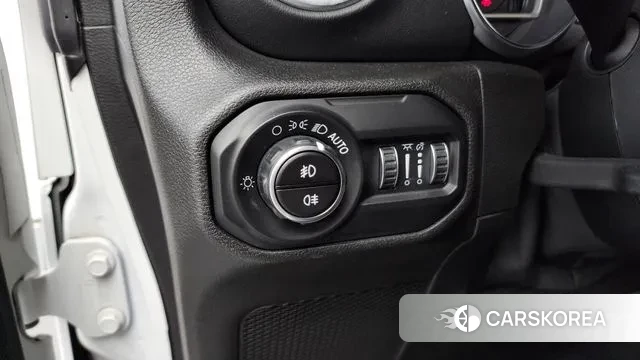 Jeep Wrangler (JL) 2019 Белый из Кореи, фото 5