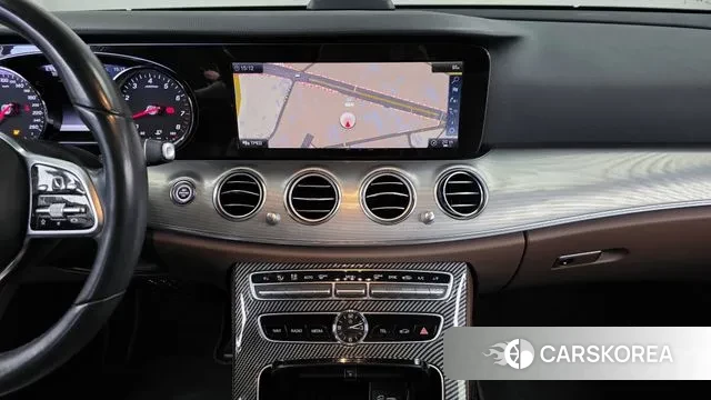 Mercedes-Benz E-Class W213 2019 Черный из Кореи, фото 5