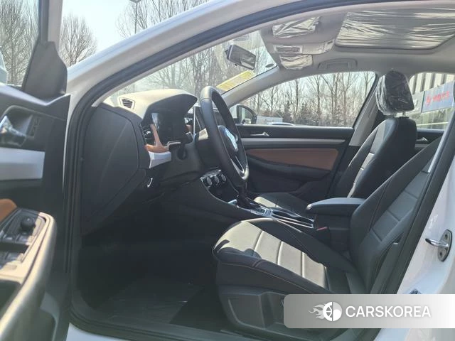 Volkswagen Bora 2026 Белый из Китая, фото 5