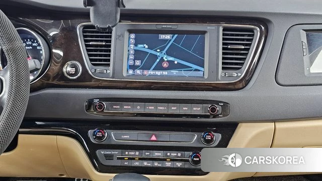 Kia The New Carnival 2018 Белый из Кореи, фото 5