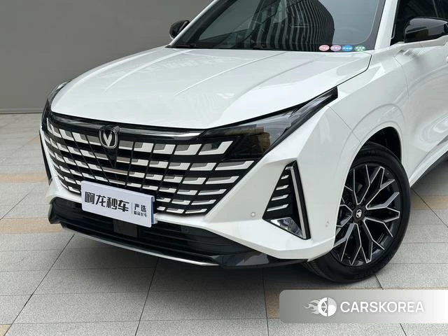 Chang'an UNI-Z 2025 Белый из Китая, фото 5