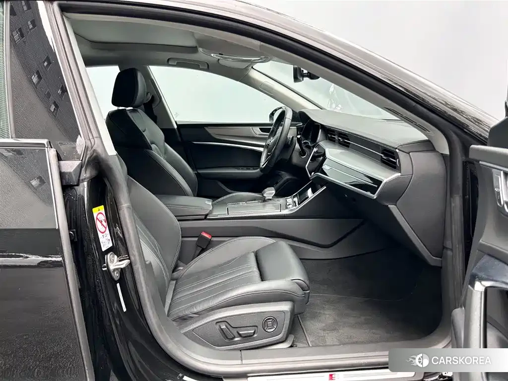 Audi A7 2024 Черный из Китая, фото 5