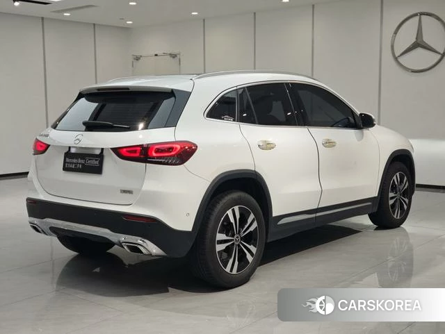 Mercedes-Benz GLA 2023 Белый из Китая, фото 5