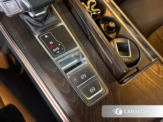 Audi A6 (C8) 2020 Черный из Кореи, фото 5