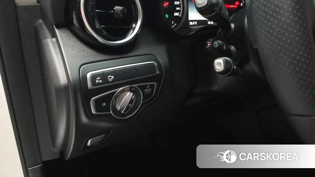 Mercedes-Benz GLC-Class X253 2018 Белый из Кореи, фото 5