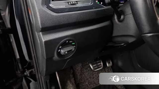 Volkswagen T-Roc 2021 Черный из Кореи, фото 5