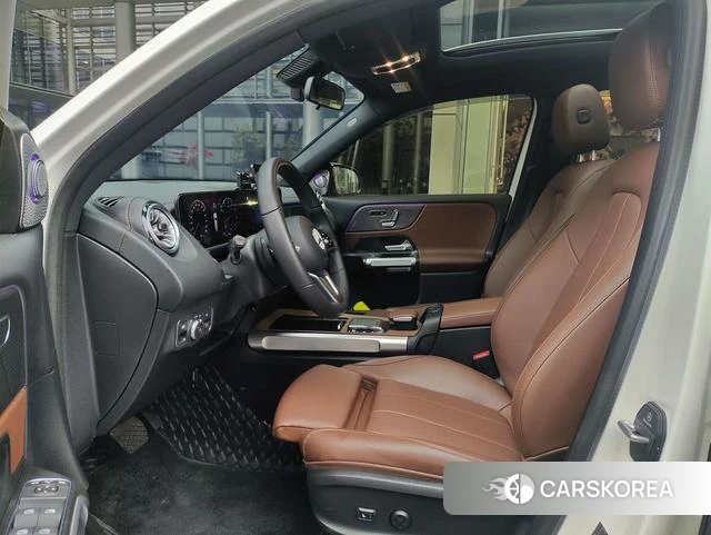 Mercedes-Benz GLB 2023 Белый из Китая, фото 5
