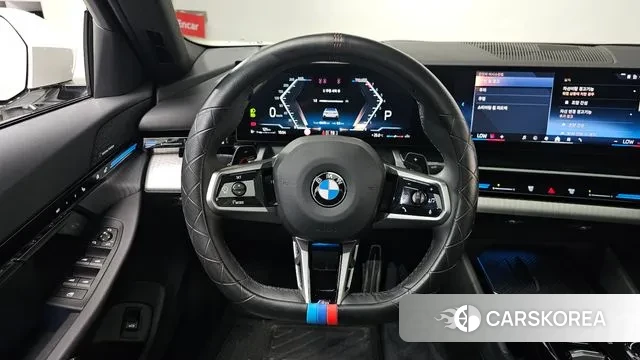 BMW 5 Series (G60) 2024 Белый из Кореи, фото 5