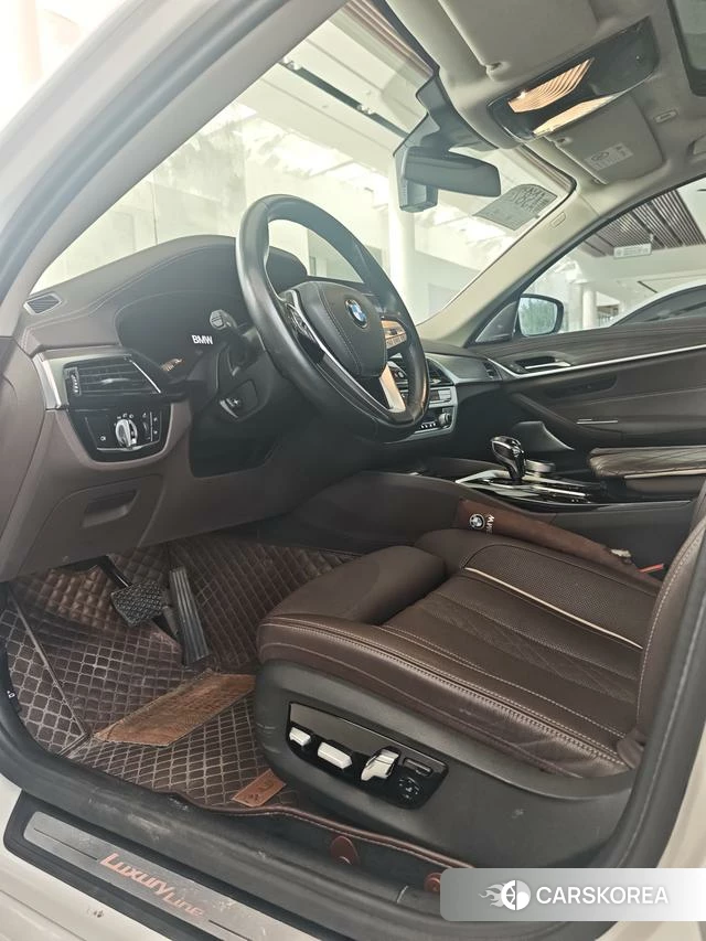 BMW 5 series 2021 Белый из Китая, фото 5