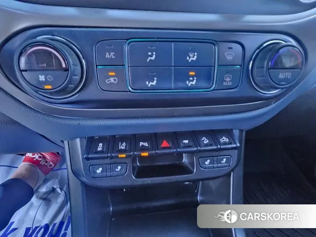 Chevrolet (GM Daewoo) Real New Colorado 2021 Черный из Кореи, фото 5