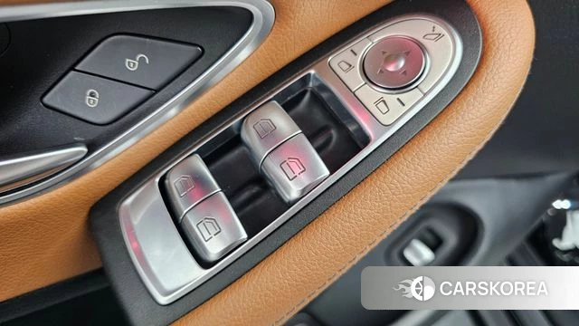 Mercedes-Benz C-Class W205 2021 Черный из Кореи, фото 5
