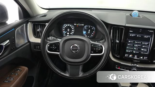 Volvo XC60 second Generation 2019 Серый из Кореи, фото 5