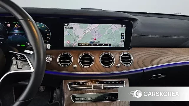 Mercedes-Benz E-Class W213 2021 Белый из Кореи, фото 5