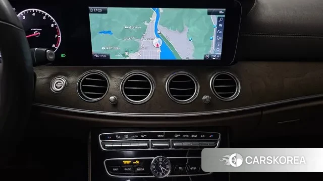 Mercedes-Benz E-Class W213 2018 Черный из Кореи, фото 5