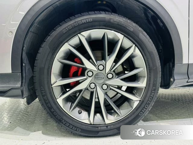 Geely Automobile Binyue 2019 Серебристо-серый из Китая, фото 5