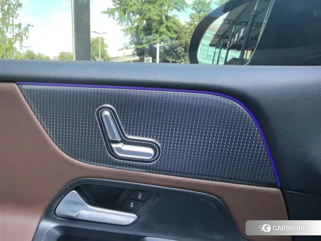 Mercedes-Benz GLB 2023 Черный из Китая, фото 5