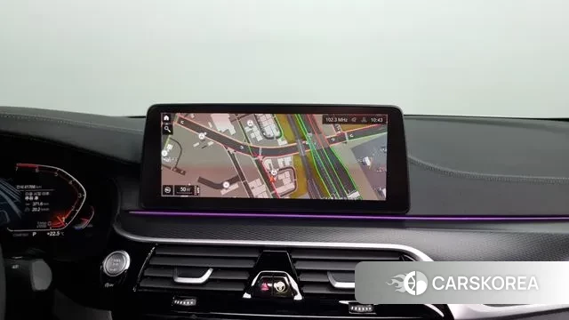 BMW 5 Series (G30) 2022 Белый из Кореи, фото 5