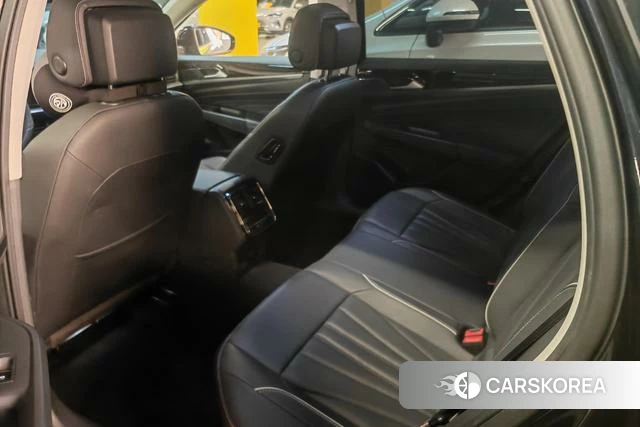 Volkswagen Passat 2024 Черный из Китая, фото 5