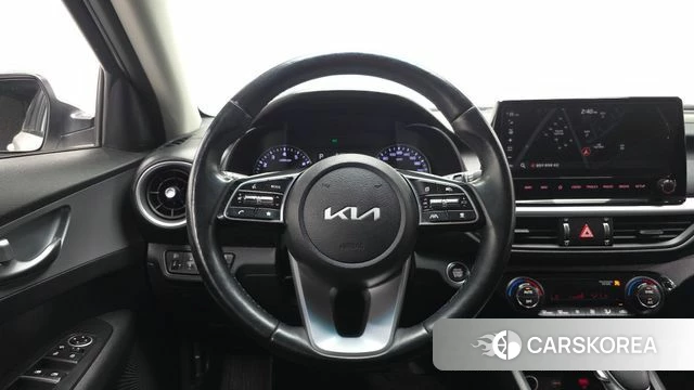 Kia The New K3 2nd generation 2021 Белый из Кореи, фото 5