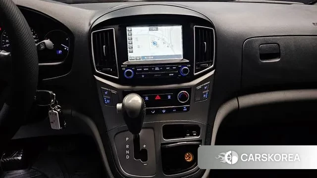 Hyundai The New Grand Starex 2019 Серебристо-серый из Кореи, фото 5