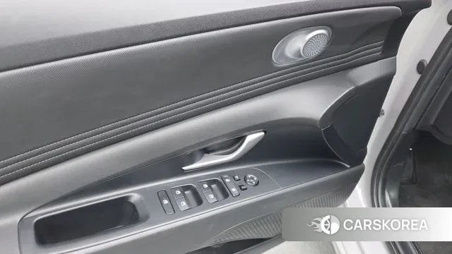 Hyundai Avante (CN7) 2021 Серебристо-серый из Кореи, фото 5