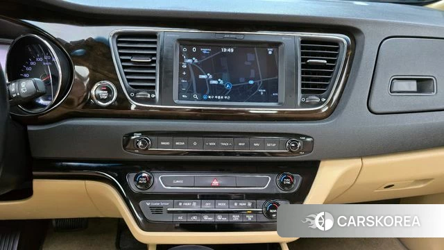 Kia The New Carnival 2018 Черный из Кореи, фото 5