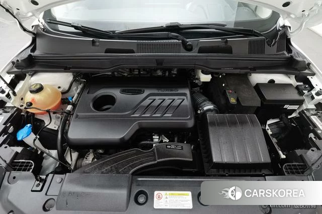 Geely Automobile Binyue 2021 Белый из Китая, фото 5