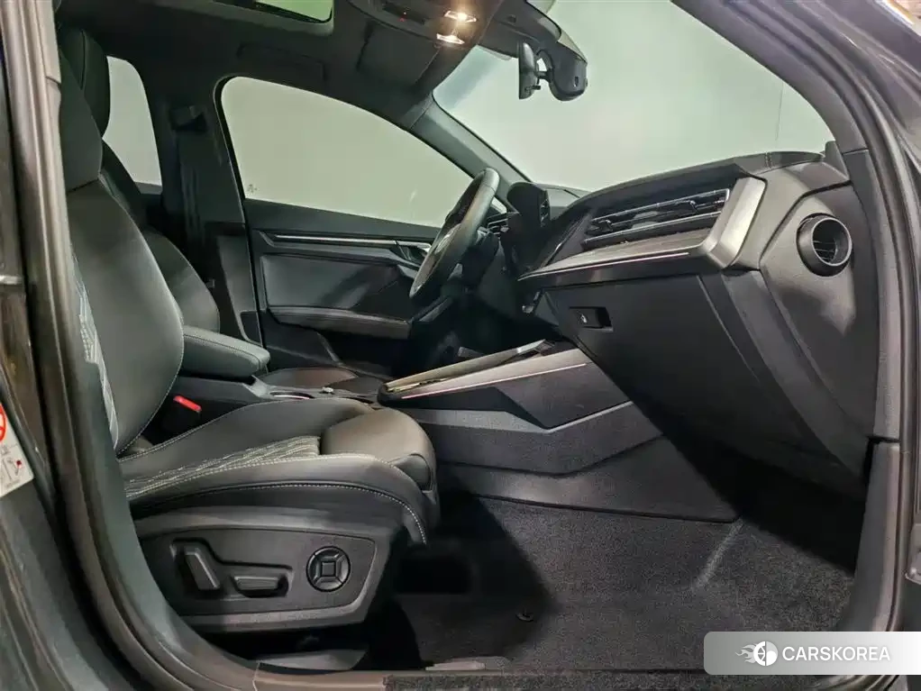 Audi A3 2026 Silver/gray из Китая, фото 5