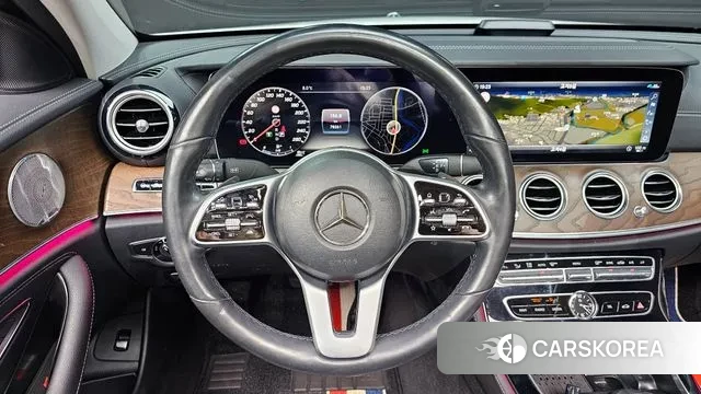 Mercedes-Benz E-Class W213 2020 Белый из Кореи, фото 5