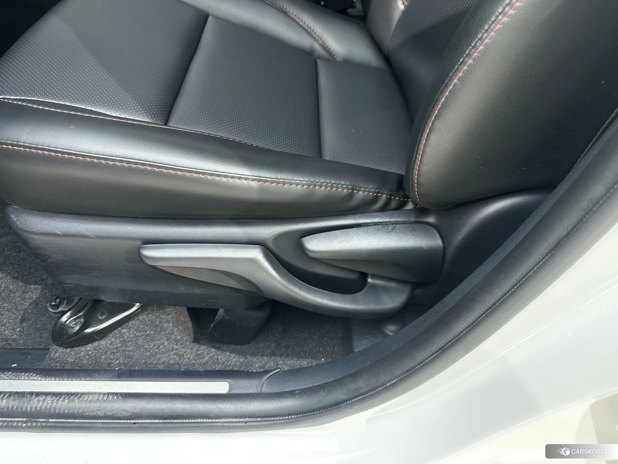Toyota Yaris L 2021 Белый из Китая, фото 5