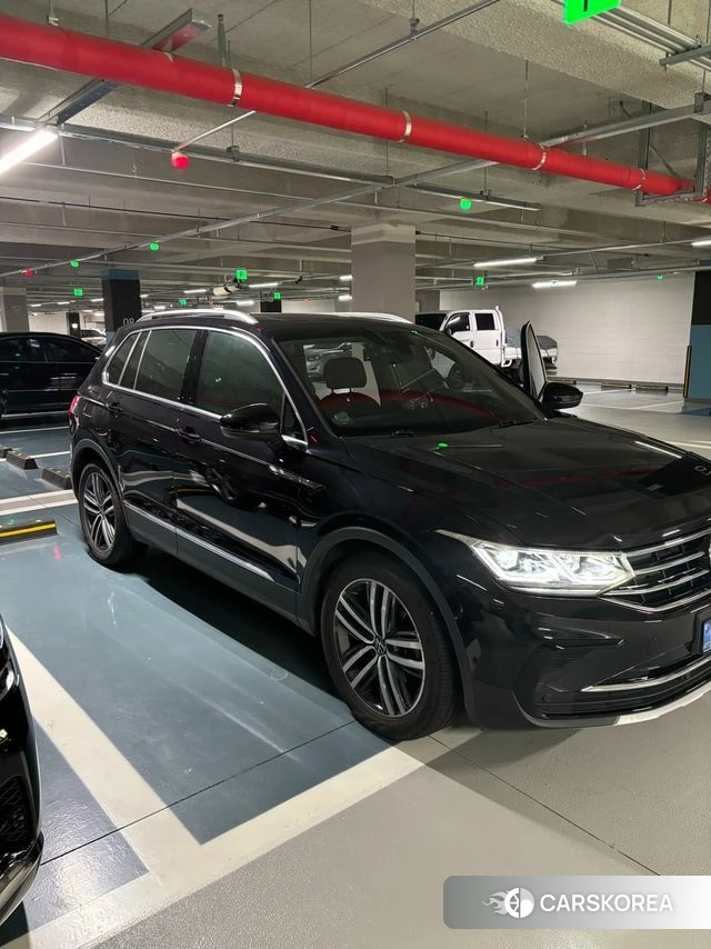 Volkswagen Tiguan second Generation 2021 Черный из Кореи, фото 5