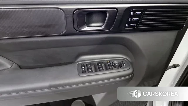 Hyundai Santa Fe (MX5) 2023 Белый из Кореи, фото 5