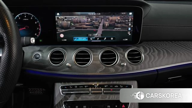 Mercedes-Benz E-Class W213 2021 Белый из Кореи, фото 5