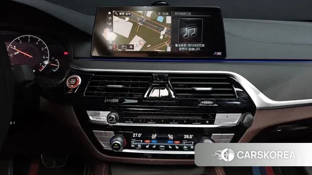 BMW 5 Series (G30) 2019 Белый из Кореи, фото 5